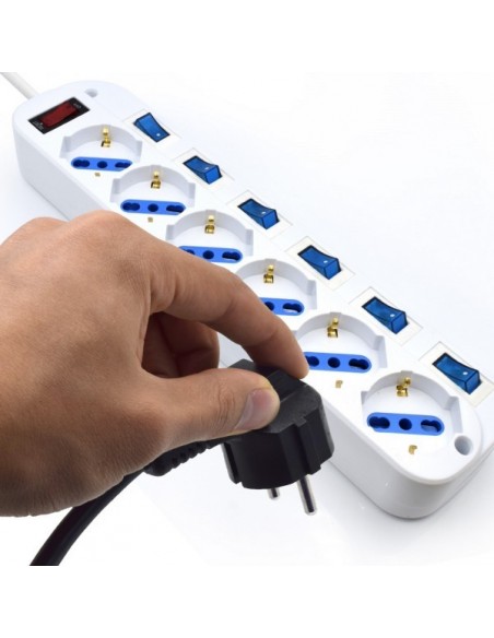 REGLETA EWENT 6 TOMAS SHUKO 16A CON INTERRUPTOR ON OFF 5M BLANCA