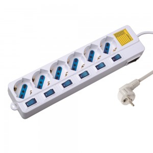 REGLETA EWENT 6 TOMAS SHUKO 16A CON INTERRUPTOR ON OFF 1.5M BLANCA